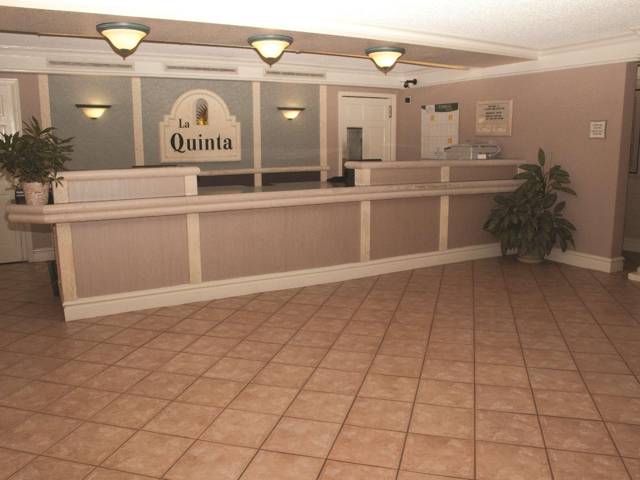 La Quinta Inn By Wyndham Стоктън Екстериор снимка