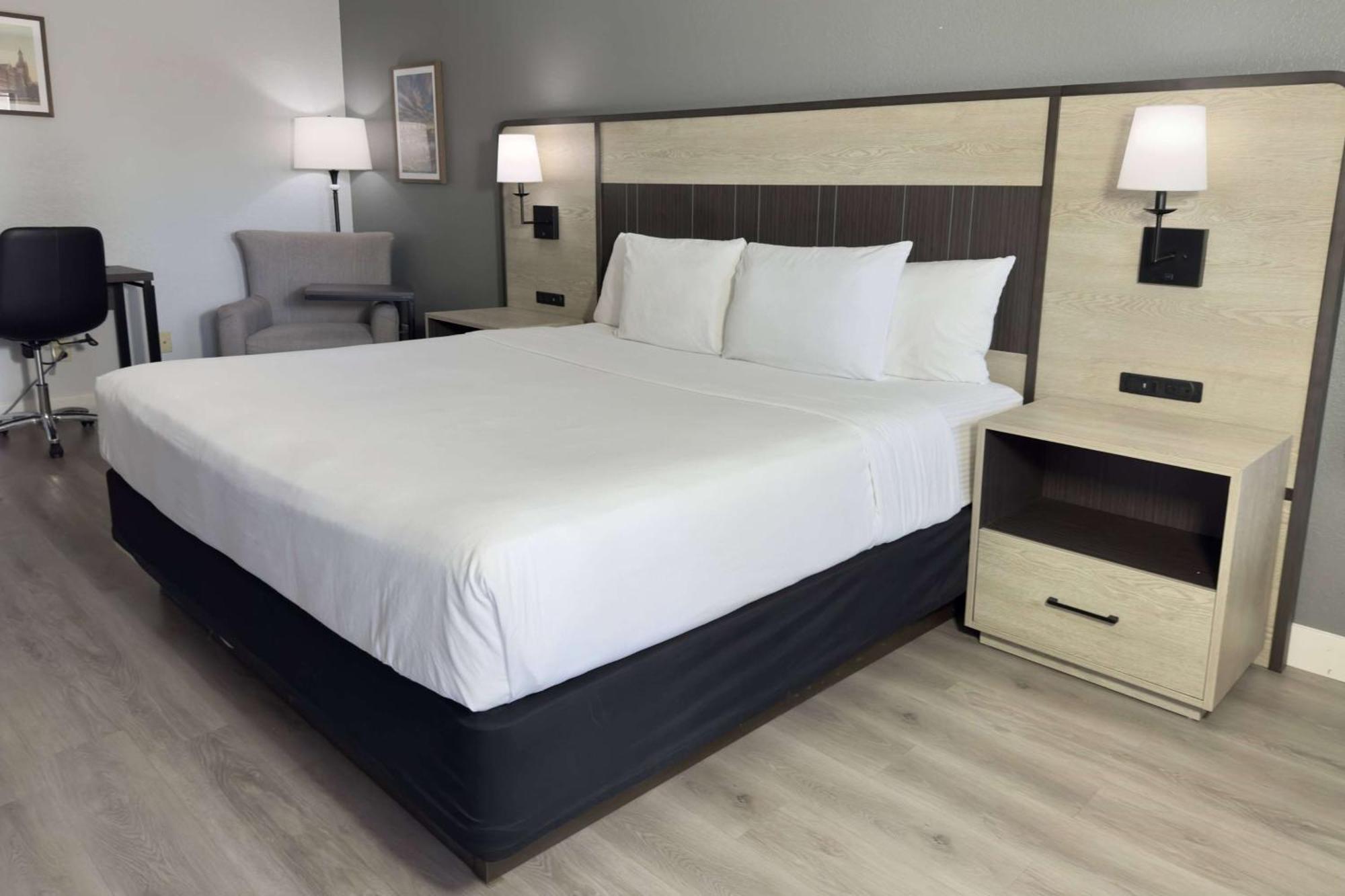 La Quinta Inn By Wyndham Стоктън Екстериор снимка