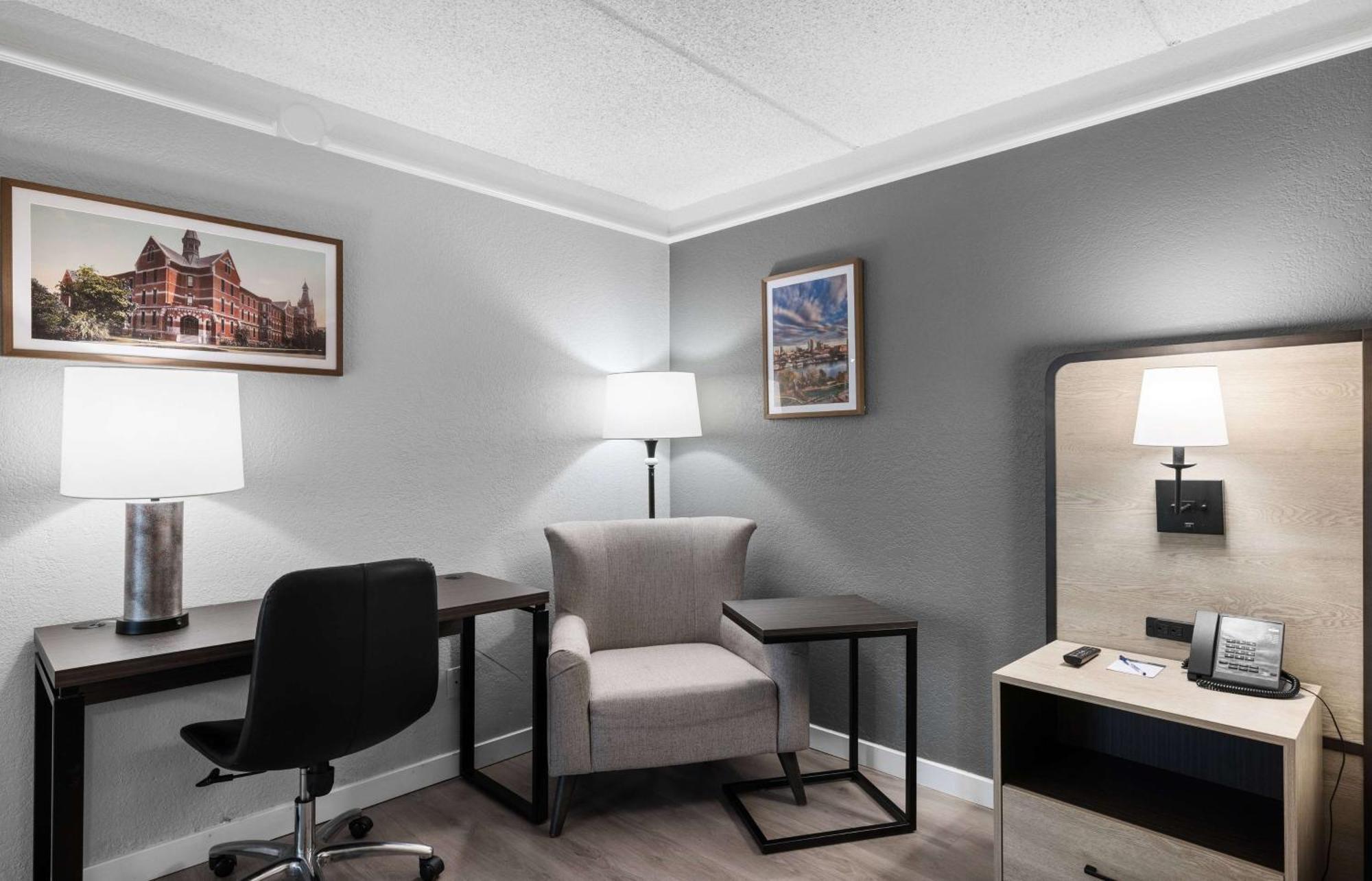La Quinta Inn By Wyndham Стоктън Екстериор снимка